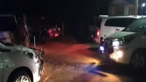 police firing reported near aruppukottai police firing reported near aruppukottai