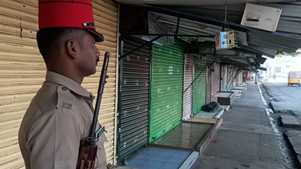 The Bandh agitation is being held in Puducherry against the Central Government The Bandh agitation is being held in Puducherry against the Central Government