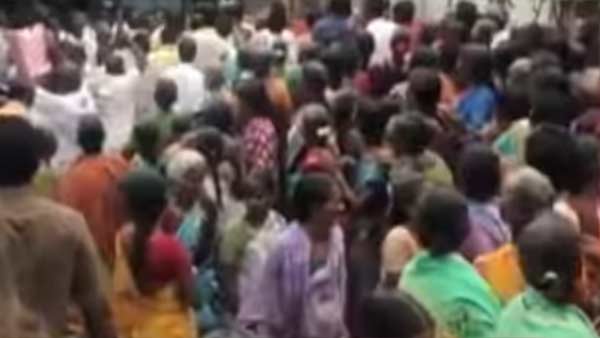 Local body election in Cuddalore district: People protest against the result Local body election in Cuddalore district: People protest against the result