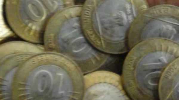 Reserve Bank says action will be taken that those banks refuses to get Rs 10 coin Reserve Bank says action will be taken that those banks refuses to get Rs 10 coin