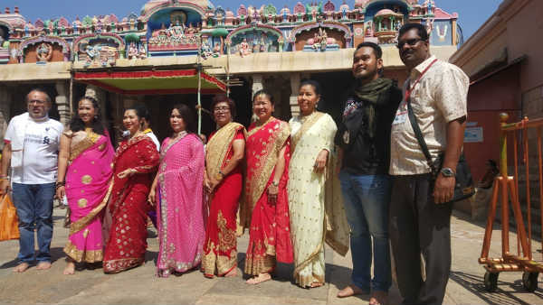 Thailand women wore sarees and got darshan in Srirangam temple Thailand women wore sarees and got darshan in Srirangam temple