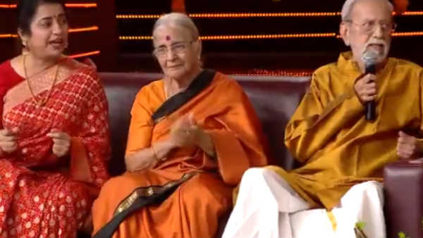 கொண்டாட்டத்தில் நட்சத்திரங்கள்