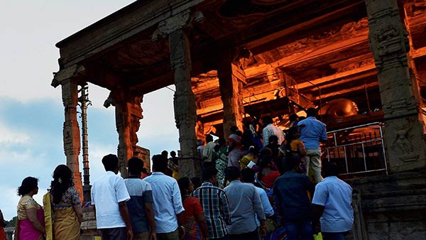 தமிழக அரசு