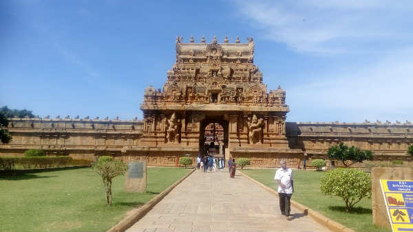 Thanjavur big temple kumbabishekam Designing of new Dhwaja Stambha Thanjavur big temple kumbabishekam Designing of new Dhwaja Stambha