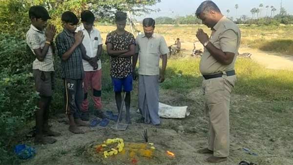 The police who buried the dead monkey The police who buried the dead monkey
