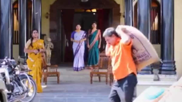 கட்சிக்காரர்களுடன் மீட்டிங்