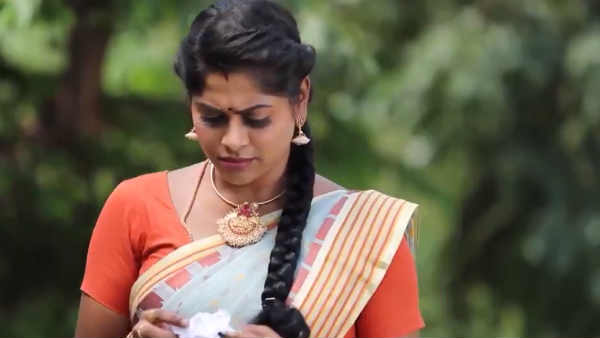 லெட்டர் மருமகள் கையில்