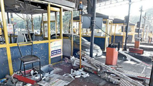 paranur toll gate issue: rs 18 lakhs missing complaint paranur toll gate issue: rs 18 lakhs missing complaint