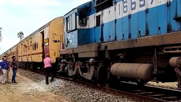 Fire broke out in Rameswaram - Tirupathi train Fire broke out in Rameswaram - Tirupathi train