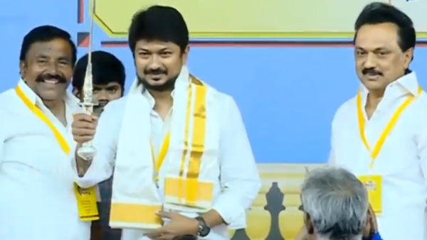 வீர வாள் பரிசு