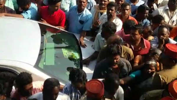 Congress personality hacked to death in Puducherry Congress personality hacked to death in Puducherry
