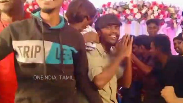 அரிவாள் பரிசு