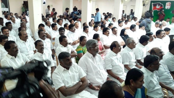 A team of tamilnadu pwd engineers goes to Australia A team of tamilnadu pwd engineers goes to Australia
