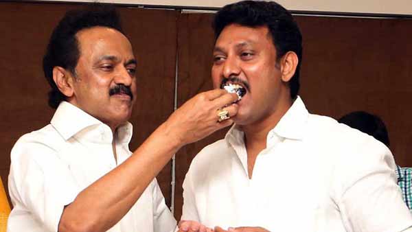 மாவட்டச் செயலாளர்