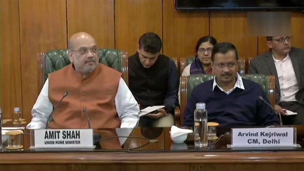Delhi CM Arvind Kejriwal met central Home Minister Amit Shah Delhi CM Arvind Kejriwal met central Home Minister Amit Shah