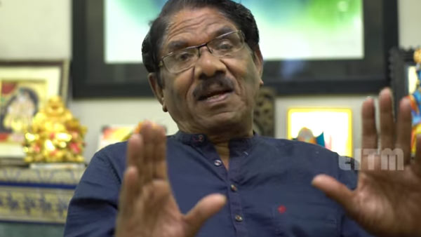 கை நீட்ட சொல்லும் அரசியல்