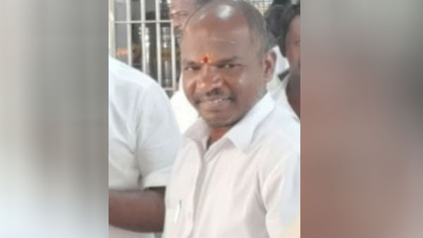 அத்துமீறினார்
