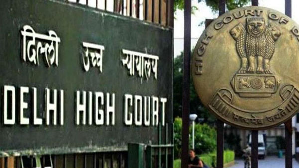 Delhi High Court issues notice to Police Commissioner to be present in the court Delhi High Court issues notice to Police Commissioner to be present in the court