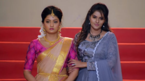 போஸ்டரில் கூட