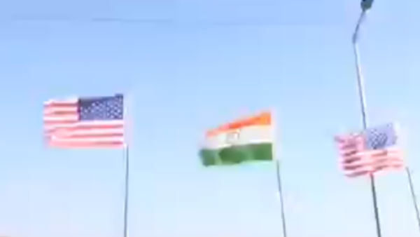 சரிந்து விழுந்தது