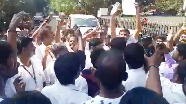 OlA drivers stage protest in Chennai OlA drivers stage protest in Chennai