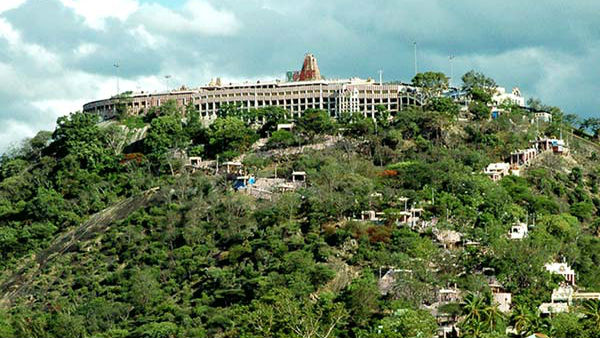 குவியும் பக்தர்கள்
