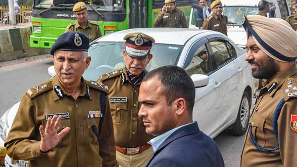 Delhi violence: Police claim 18 FIRs and arrested 106 people so far in connection with the riots Delhi violence: Police claim 18 FIRs and arrested 106 people so far in connection with the riots