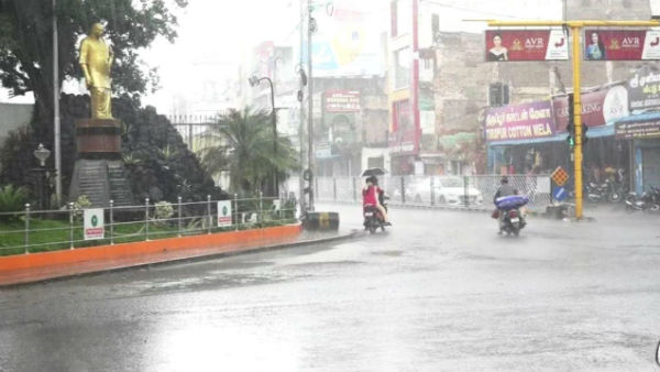 Puducherry and surrounding areas getting rain Puducherry and surrounding areas getting rain