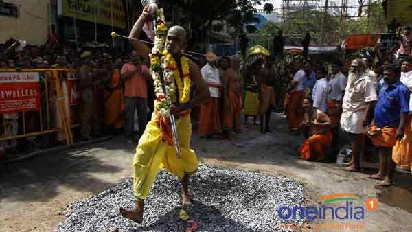 இறை பக்தியை காட்டும் பாதயாத்திரை