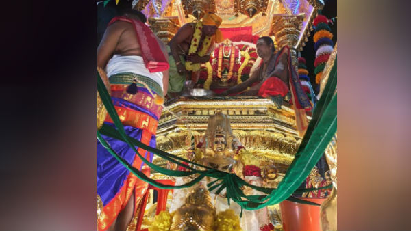 வெள்ளிரத ஊர்வலம்