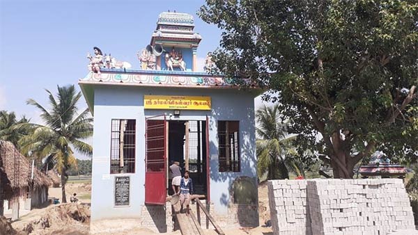 The Shivan Temple on the East Coast Road is being moved by jockeys The Shivan Temple on the East Coast Road is being moved by jockeys