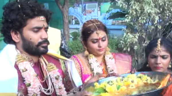 நடிகை நமீதா கல்யாணம்