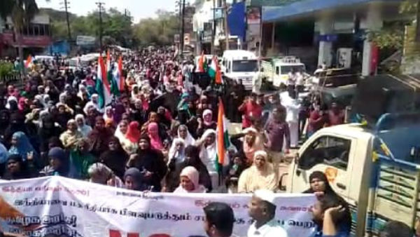 Muslims to continue CAA protest for sixth day in Chennai Muslims to continue CAA protest for sixth day in Chennai