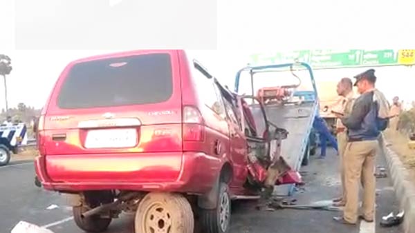 6 killed in road accident near avinashi 6 killed in road accident near avinashi