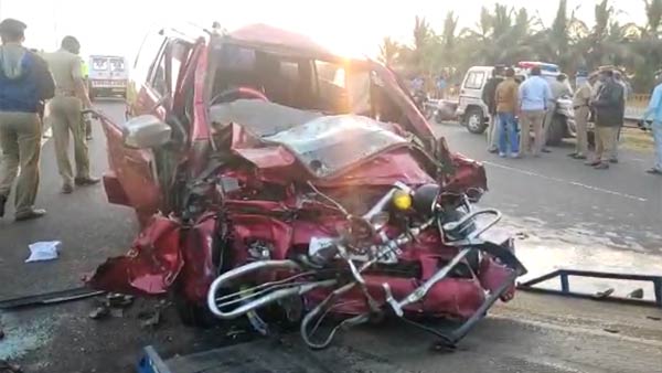 6 killed in road accident near avinashi 6 killed in road accident near avinashi