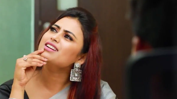 டைரக்டரை ஹக்