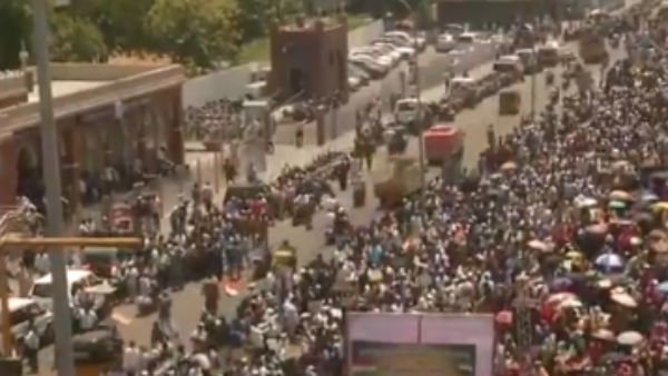 Chennai: People including Tamil Nadu Thowheed Jamath members continue their protest against CAA Chennai: People including Tamil Nadu Thowheed Jamath members continue their protest against CAA