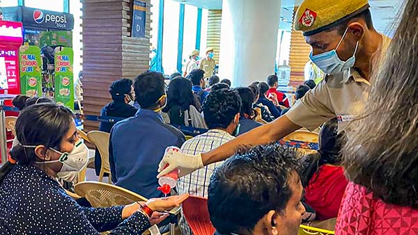 Coronavirus medical test for 3,469 passengers in 6 days in Trichy Coronavirus medical test for 3,469 passengers in 6 days in Trichy