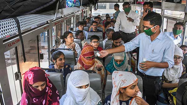 coronavirus precautions: Can we travel by the bus or train? coronavirus precautions: Can we travel by the bus or train?
