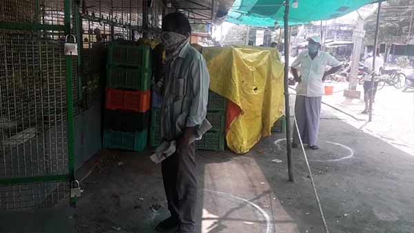 வட்டத்துக்குள் வாழ்ந்து பழகு