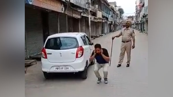 நடுரோட்டில்