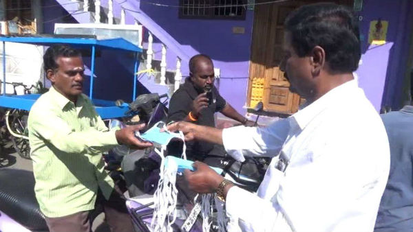 Admk party members face mask distribution to the public Admk party members face mask distribution to the public