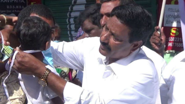 Admk party members face mask distribution to the public Admk party members face mask distribution to the public