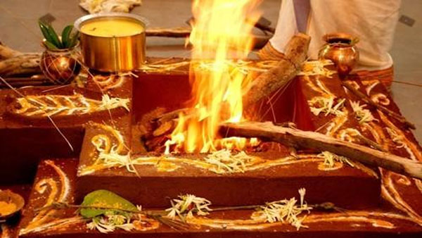 Theipirai ashtami sri danvantri arokya peedam Dhasa maha vidhya homam Theipirai ashtami sri danvantri arokya peedam Dhasa maha vidhya homam