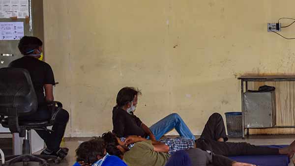 வல்லுநர்கள்