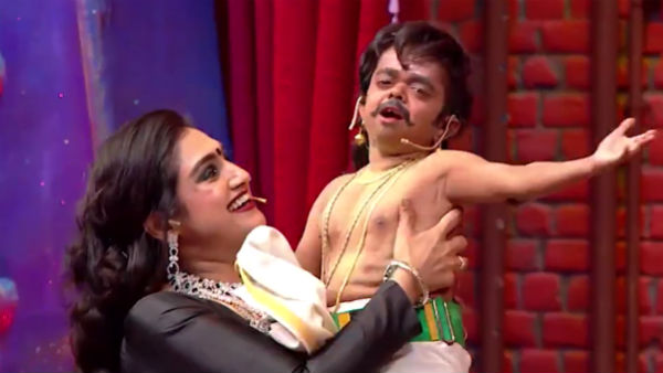 என்றா கண்ணு நல்லாருக்கியா
