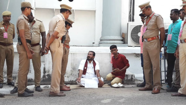 MLA Tamimun Ansari arrested as he involved in dharna in Assembly premises MLA Tamimun Ansari arrested as he involved in dharna in Assembly premises