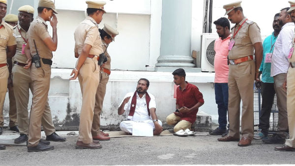 MLA Tamimun Ansari arrested as he involved in dharna in Assembly premises MLA Tamimun Ansari arrested as he involved in dharna in Assembly premises