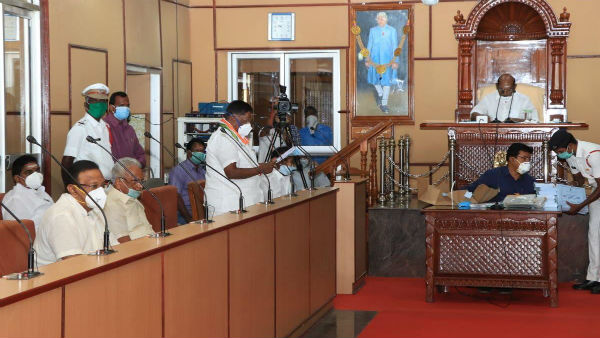 அன்பழகனுக்கு இரங்கல்