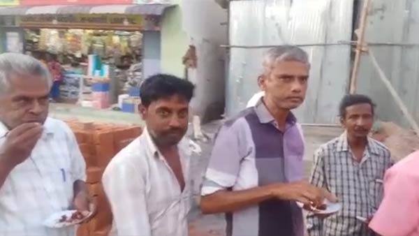 Palladam: 200 kilos of Chilli chicken given free to the people over coronavirus Palladam: 200 kilos of Chilli chicken given free to the people over coronavirus